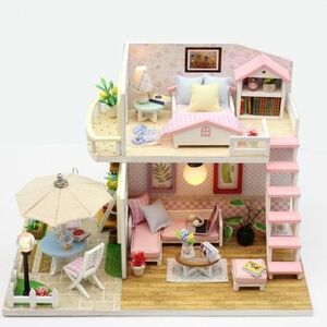 MG Bunkhouse drevený domček pre bábiky vyobraziť