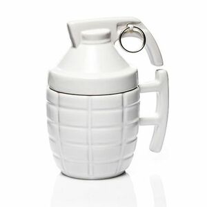 Hrnček GADGET MASTER Grenade Mug with PIN White vyobraziť