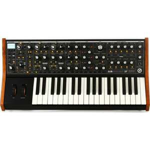 MOOG Subsequent 37 Syntetizátor vyobraziť